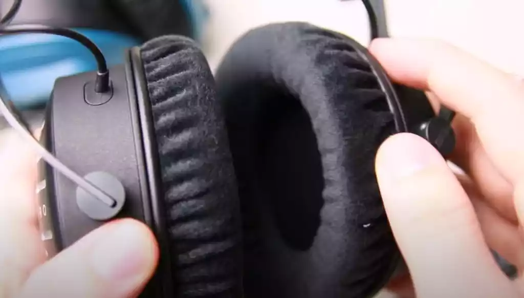 best headphones with detachable cables